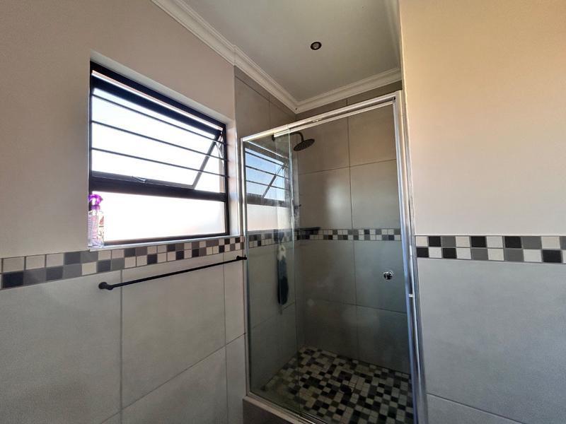 To Let 3 Bedroom Property for Rent in Ngwenya River Estate North West